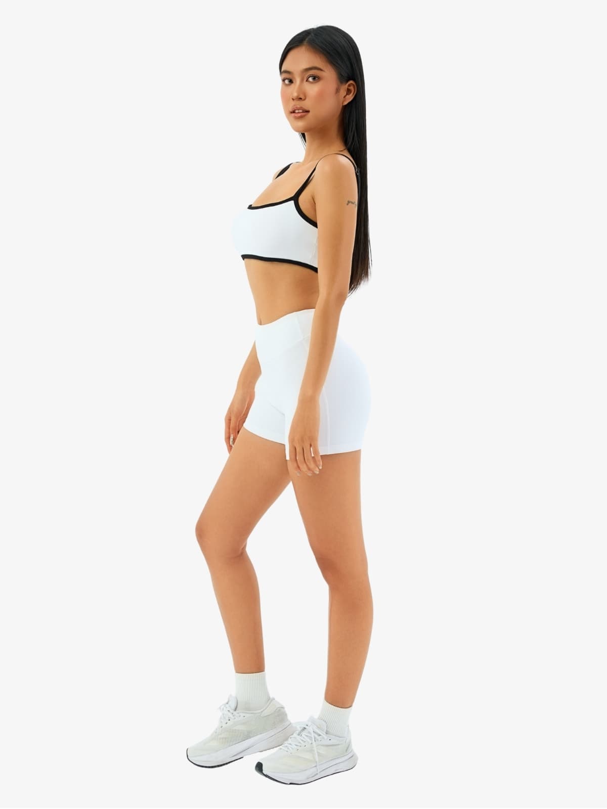 EVE Core Shorts | White